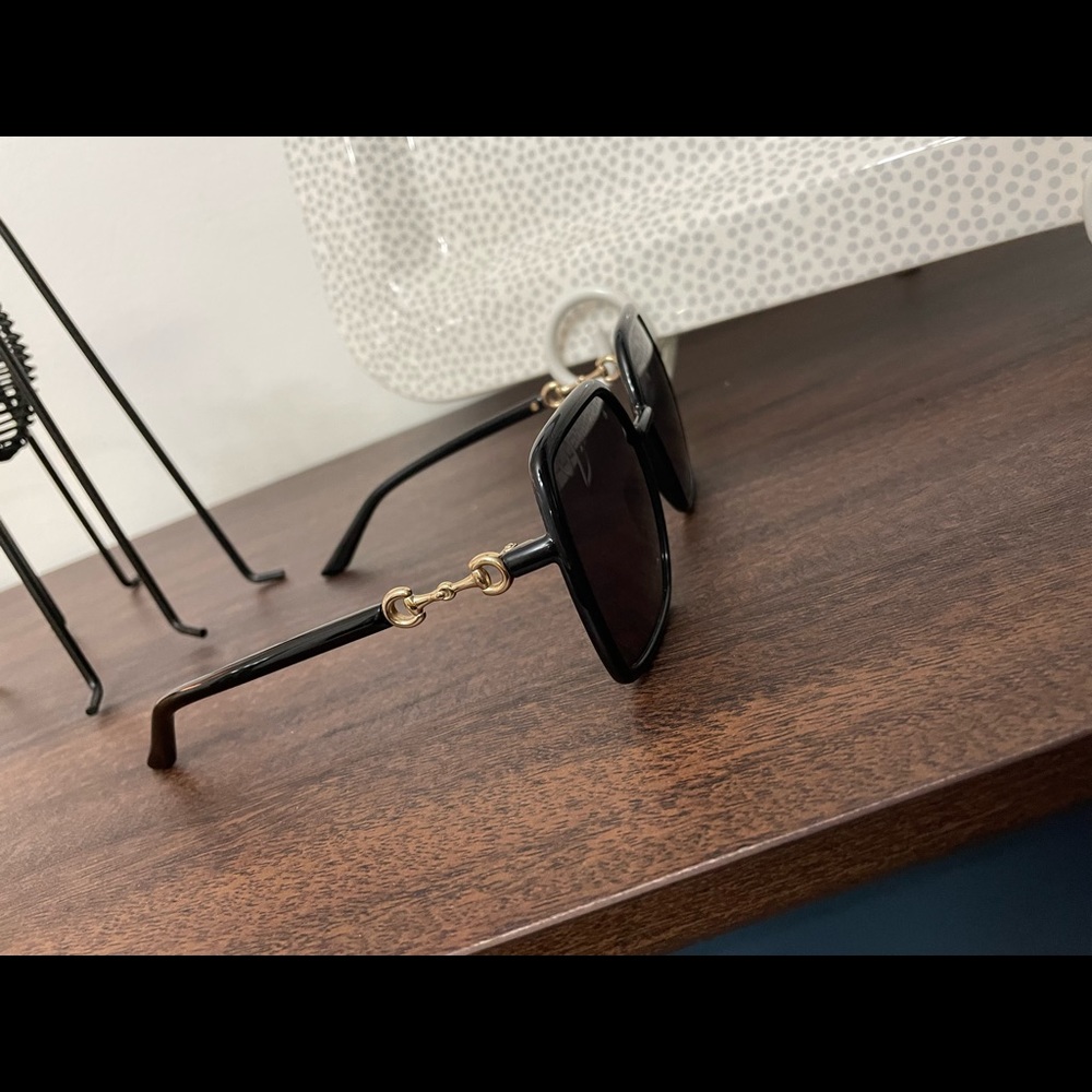 Gucci sunglasses - Picture 3 of 5